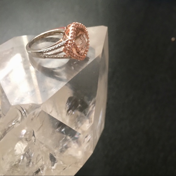 Stunning! Morganite Rose Gold Statement Ring - Picture 6 of 7